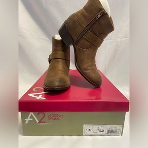 A2 by AEROSOLES My Way Biker Brown Buckle Detail Ankle Boot New In Box Size 6.5